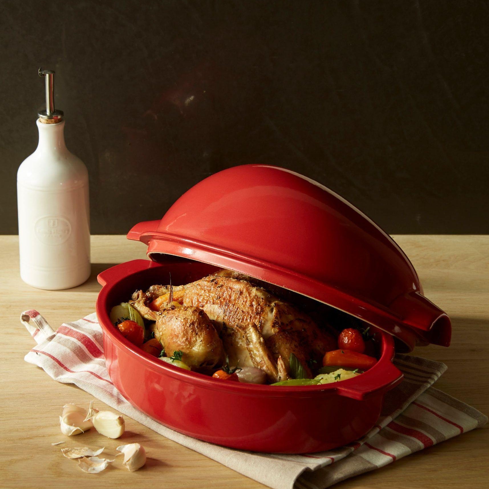 Large Roaster Burgundy 41.5cm x 27.5cm - HAUSwares