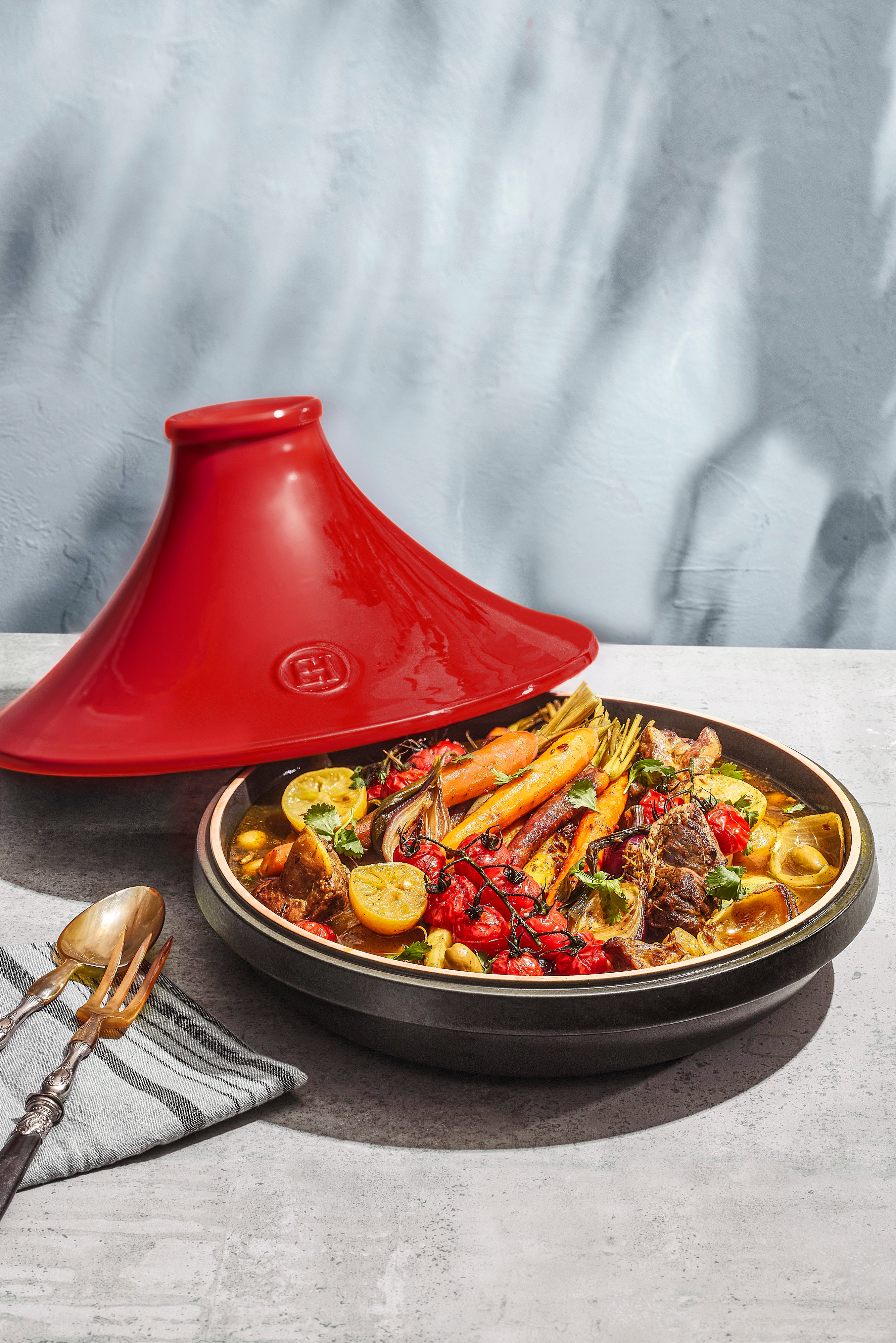 Delight Tagine with Red Lid