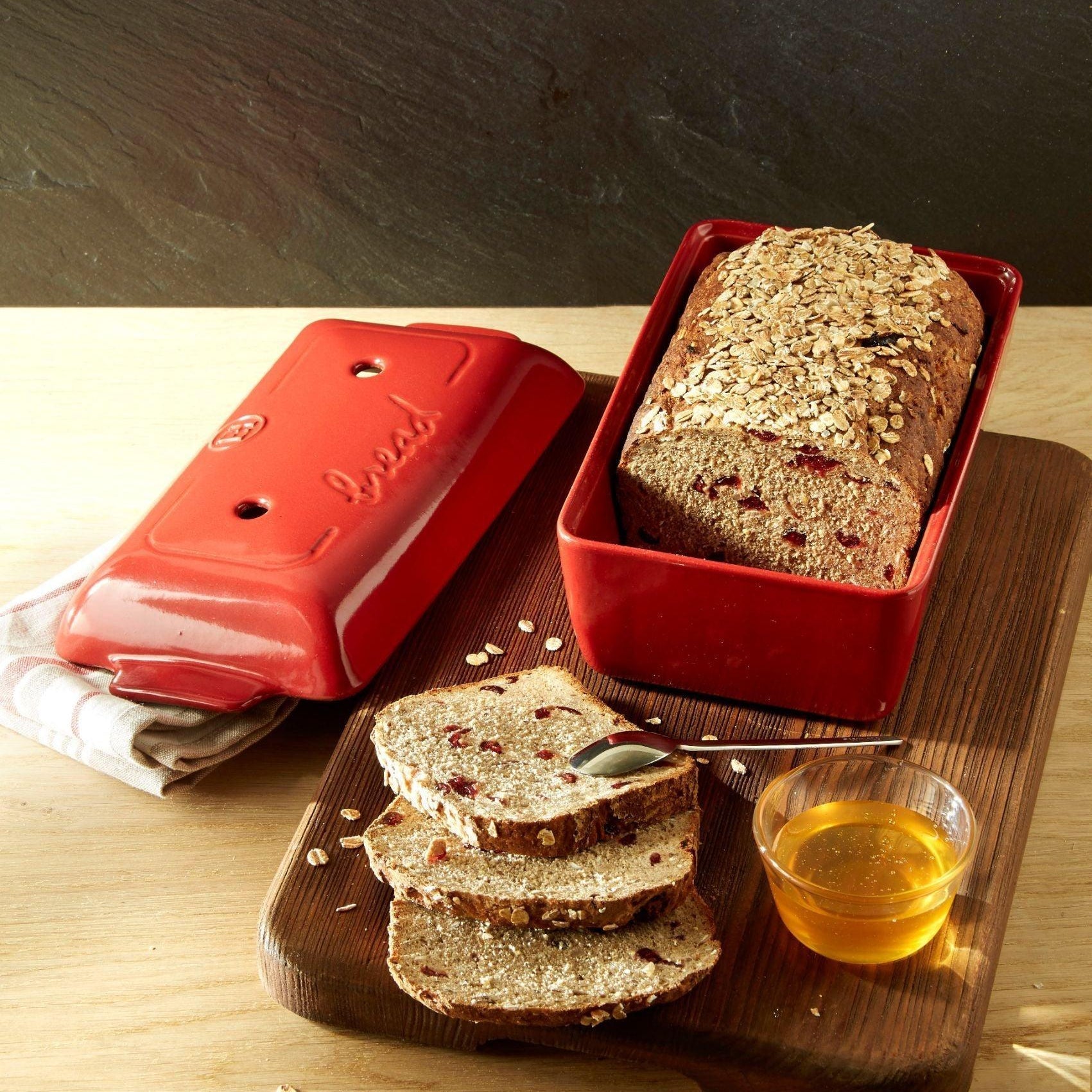  Bread Loaf Baker Burgundy 28cm x 13cm - HAUSwares