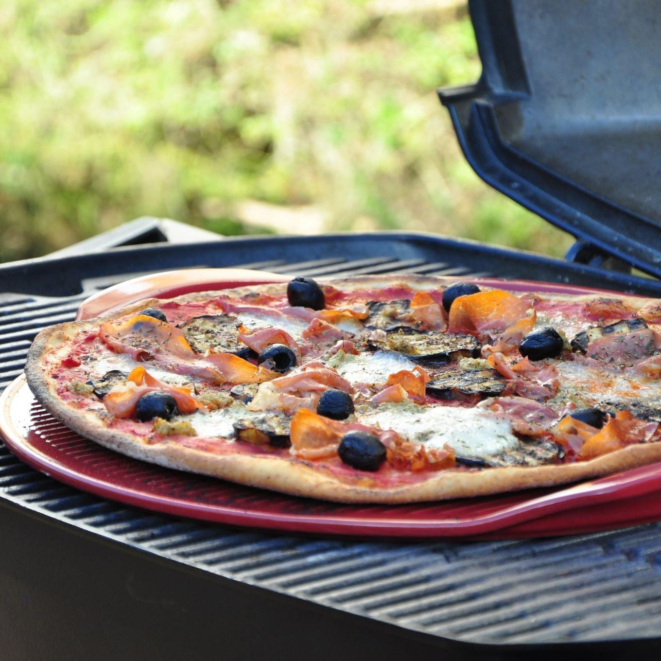  Ridged Pizza Stone Burgundy 40cm dia. - HAUSwares