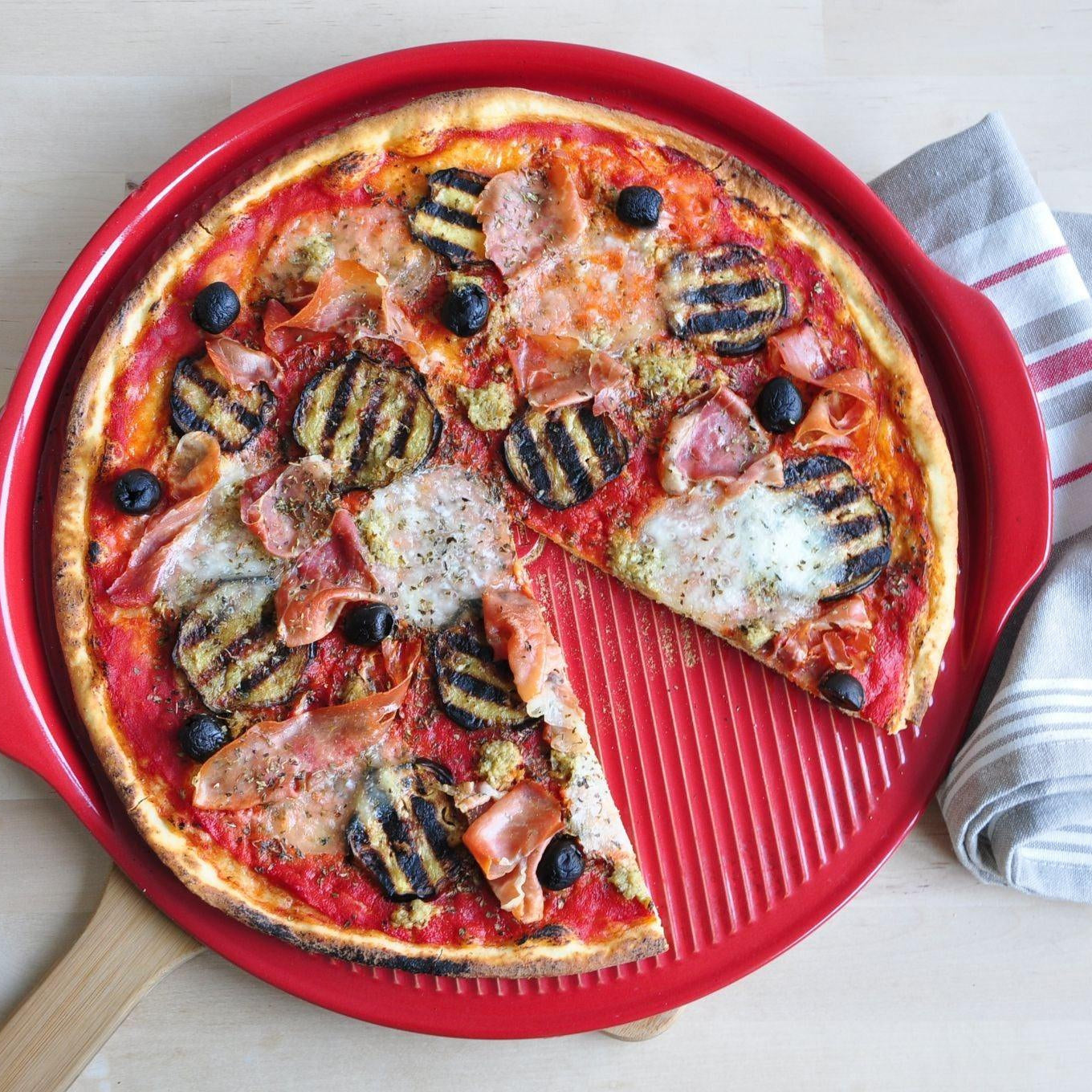  Ridged Pizza Stone Charcoal 40cm dia. - HAUSwares