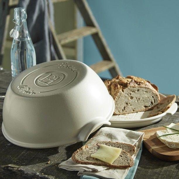  Round Bread Baker Burgundy 32.5cm x 29.5cm - HAUSwares
